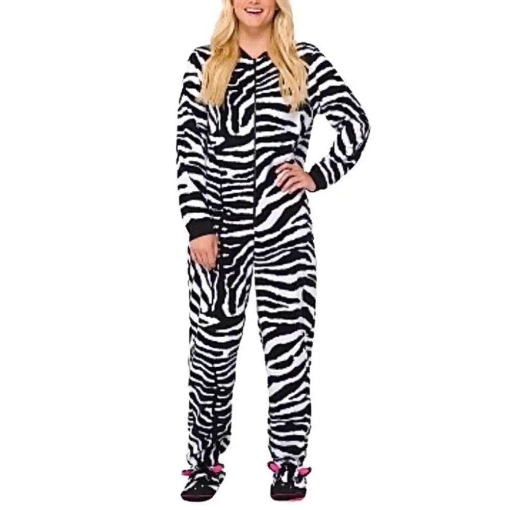 Nick & Nora Zebra One Piece Pajamas Footed Fleece Zip Up Sleeper Womens Small